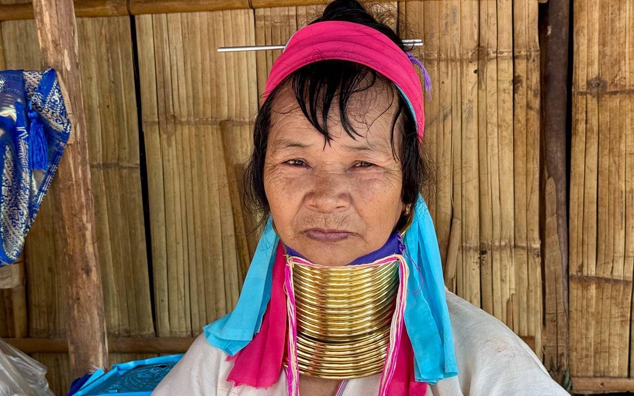 Langhalsfrauen - «Long Neck Karen» - im Norden Thailands