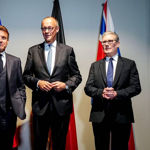 Emmanuel Macron, Friedrich Merz, Keir Starmer (l-r)