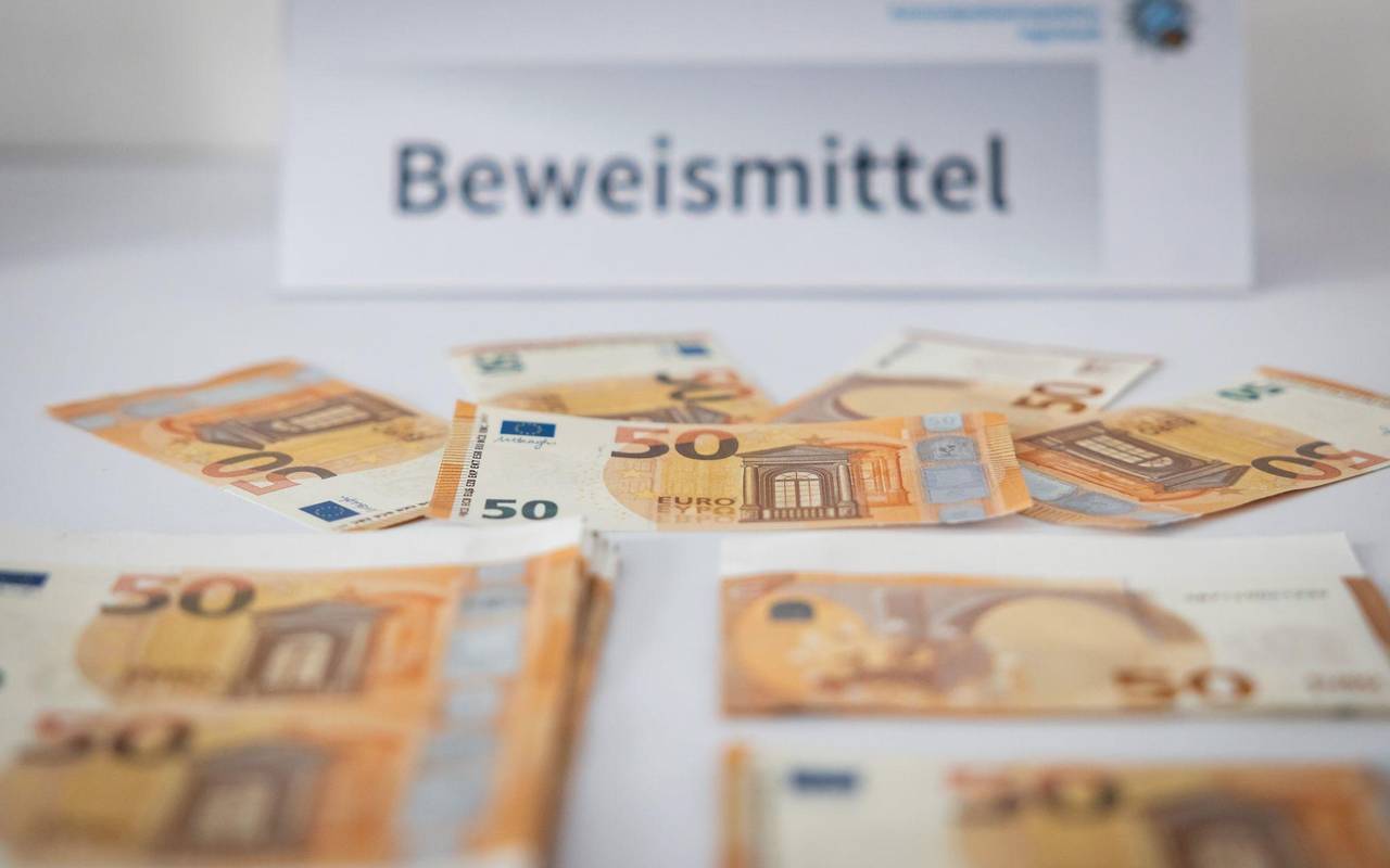 Pressekonferenz zu Geldfälscherei