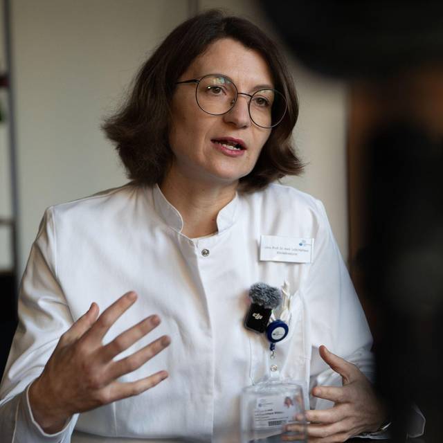 Handchirurgin Leila Harhaus-Wähner