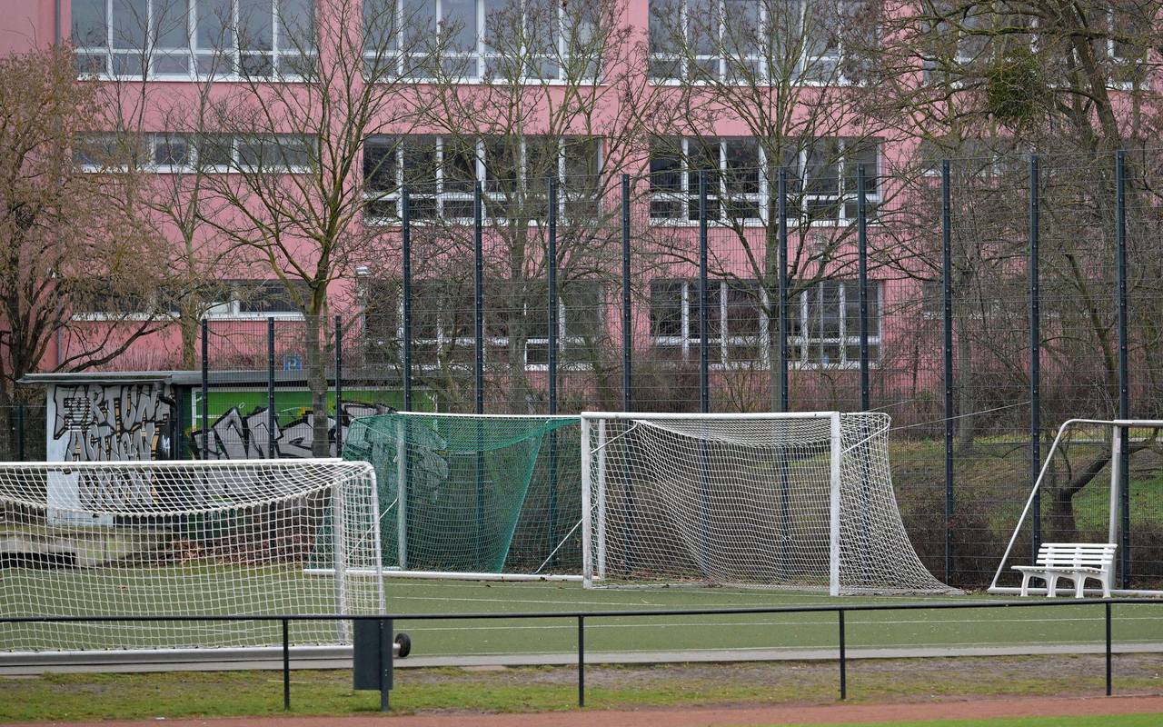 Schwerverletzter Junge: Kugelbomben-Verdacht in Potsdam