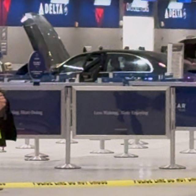 Autounfall am Flughafen in Detroit