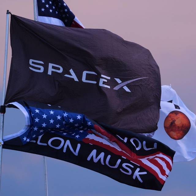 Flaggen: SpaceX, Elon Musk