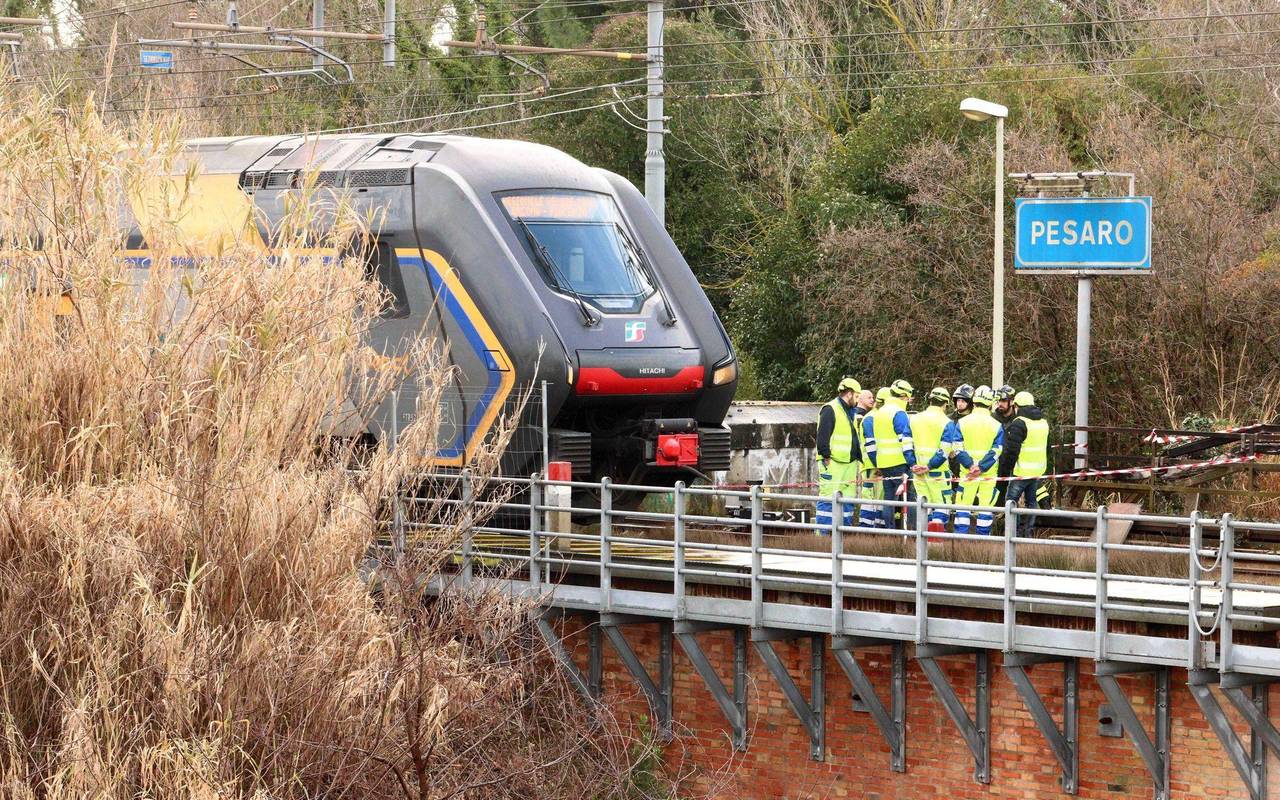 Italien - Brand bei Pesaro