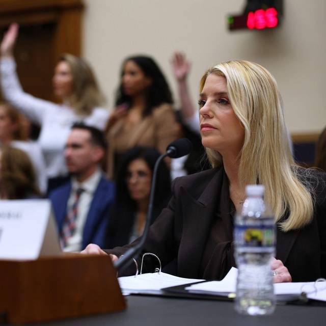 US-Justizministerin Bondi sagt bei Anhörung aus