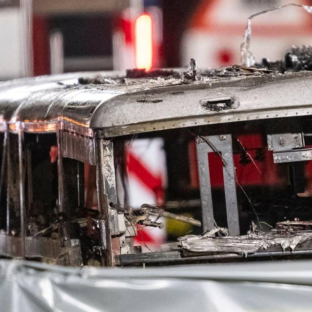 Linienbus ausgebrannt - Tote und Verletzte in der Schweiz