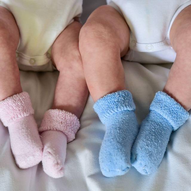 Geschwister - Mädchen und Junge