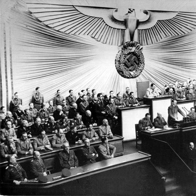Hitler spricht am 1. September in der Krolloper.