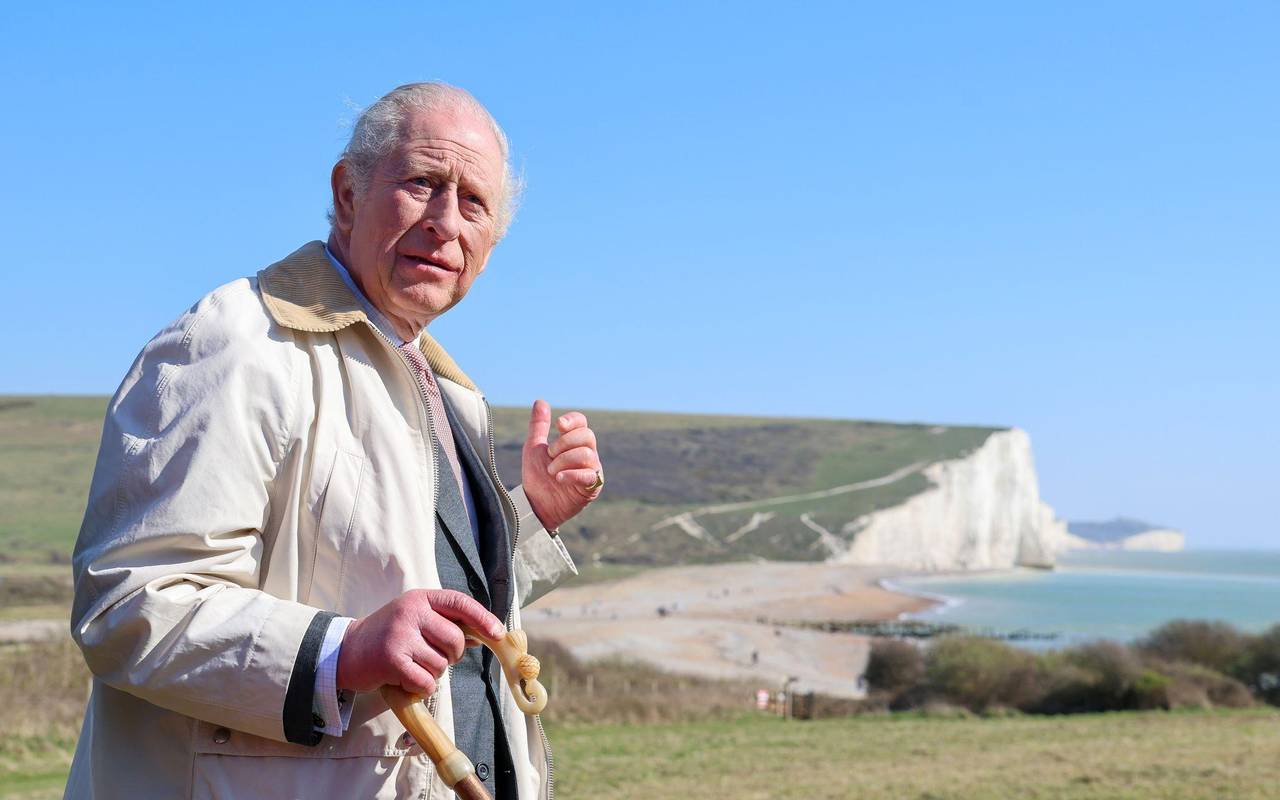 König Charles III. eröffnet Naturschutzgebiet