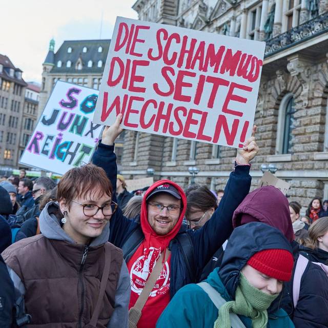 Demonstration gegen sexualisierte Gewalt gegen Frauen
