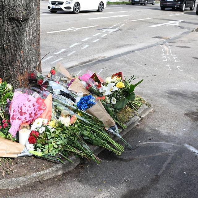 Unfallstelle eines mutmaßlichen Autorennens mit Todesopfern