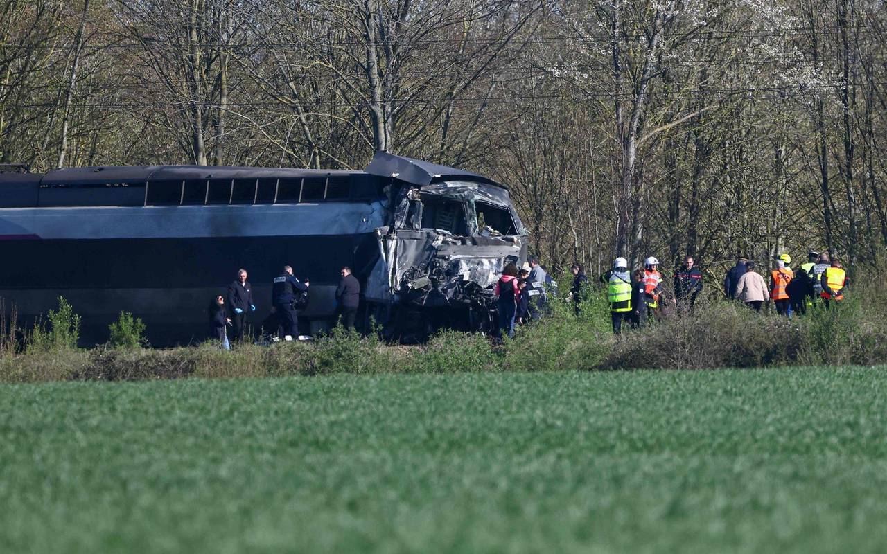 TGV kracht in Nordfrankreich in Laster