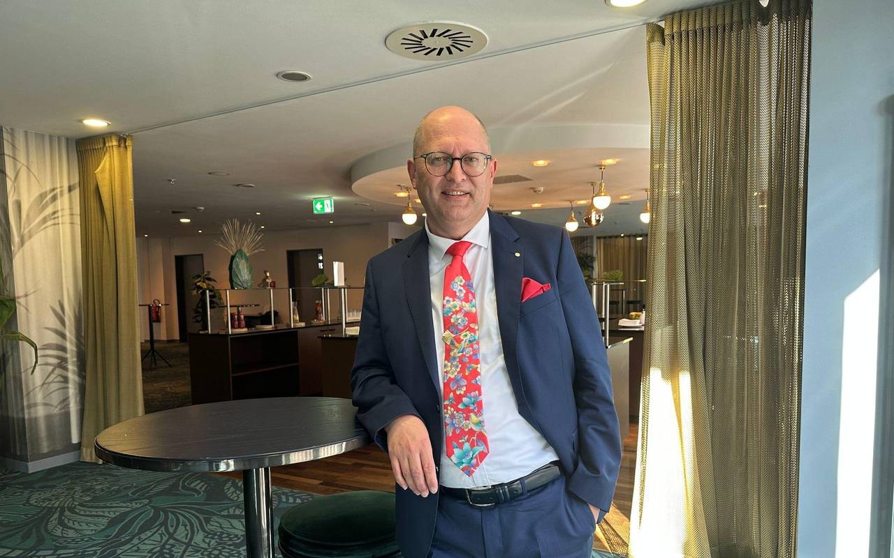 Stefan Düll, Präsident des Deutschen Lehrerverbandes