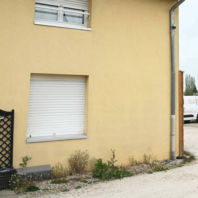 Neunjähriger nackt und unterernährt in Kleinbus entdeckt