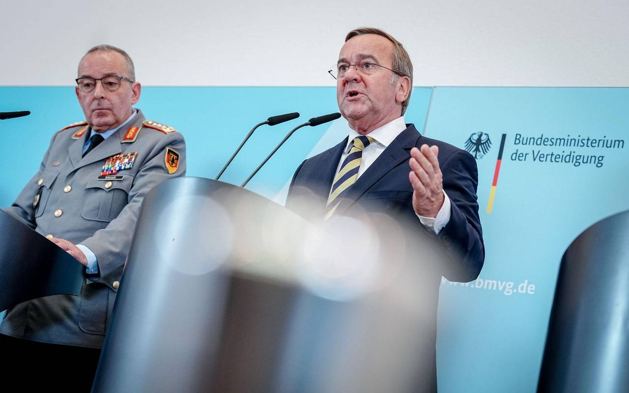 Verteidigungsminister stellt deutsche Militärstrategie vor