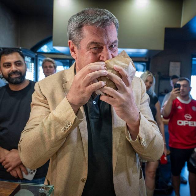 Söder will weniger Döner-Fotos veröffentlichen