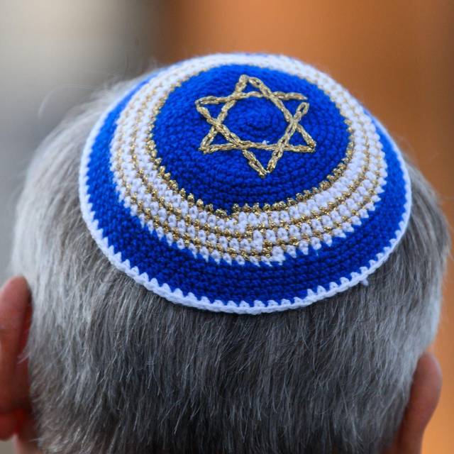Mann mit Kippa