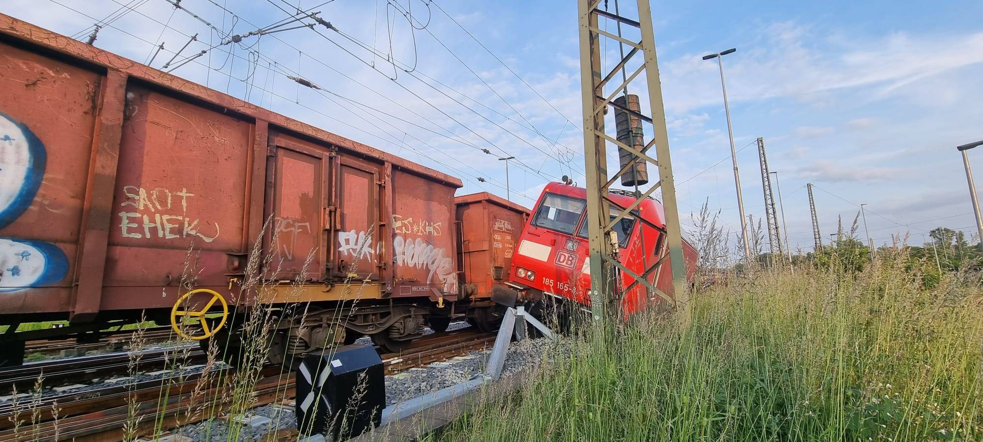 Köln: Güterzüge prallen zusammen