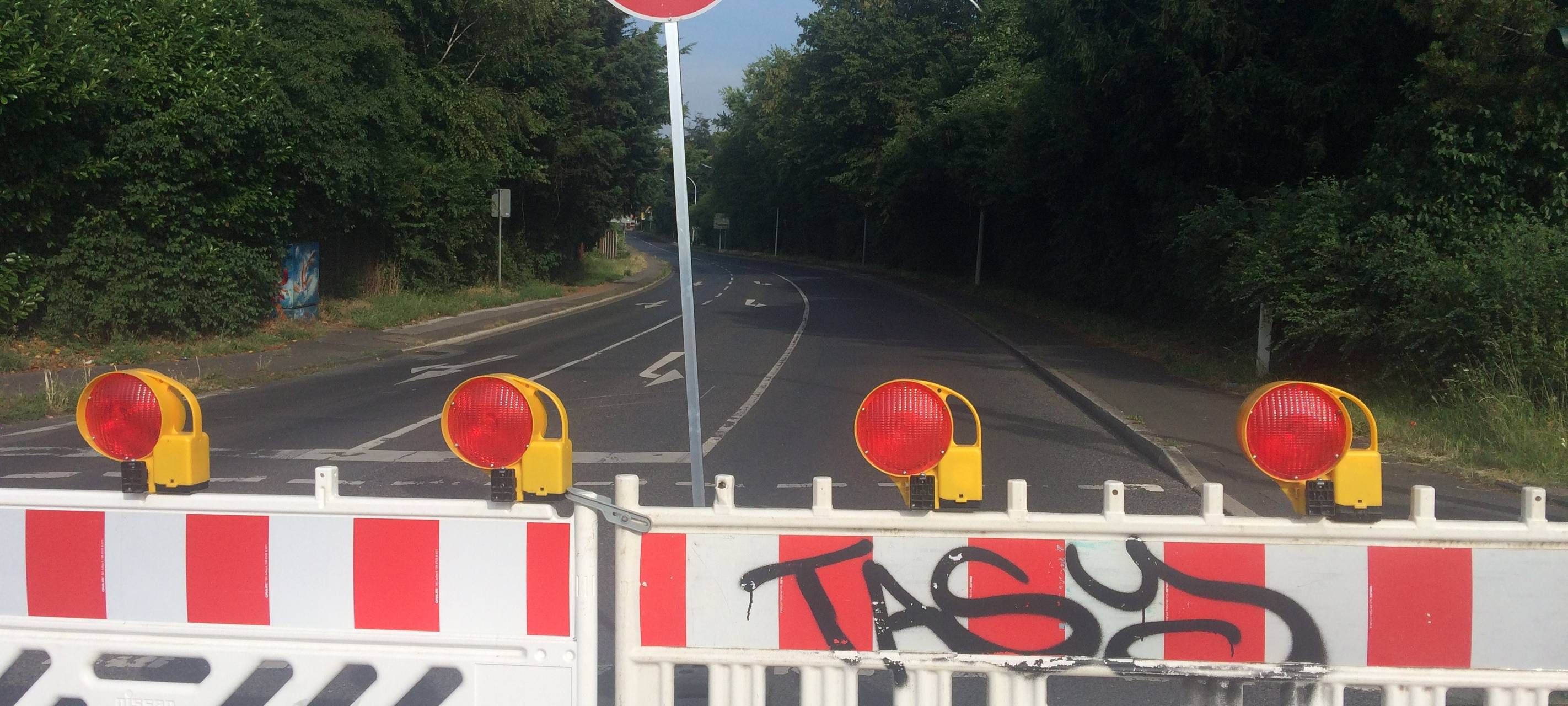 Bedburg: Lipper Straße wegen Überflutung gesperrt