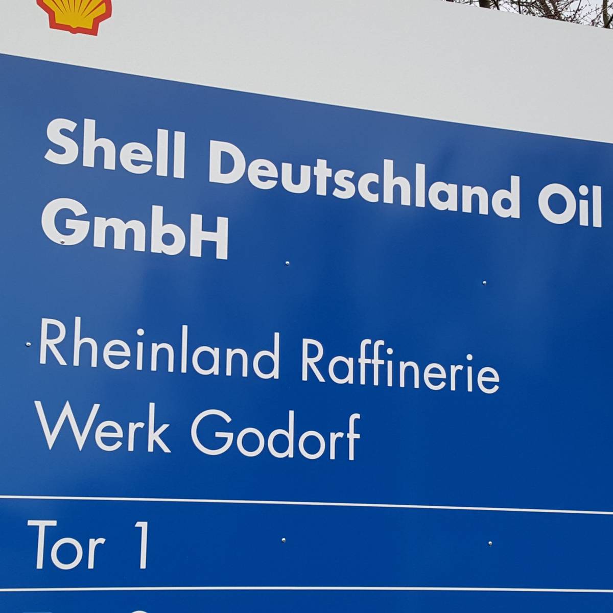 Köln: Shell fällt in Godorf zahlreiche Bäume - Radio Erft