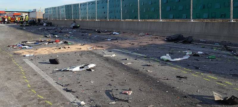 Ein Schwerverletzter nach Unfällen auf der A4