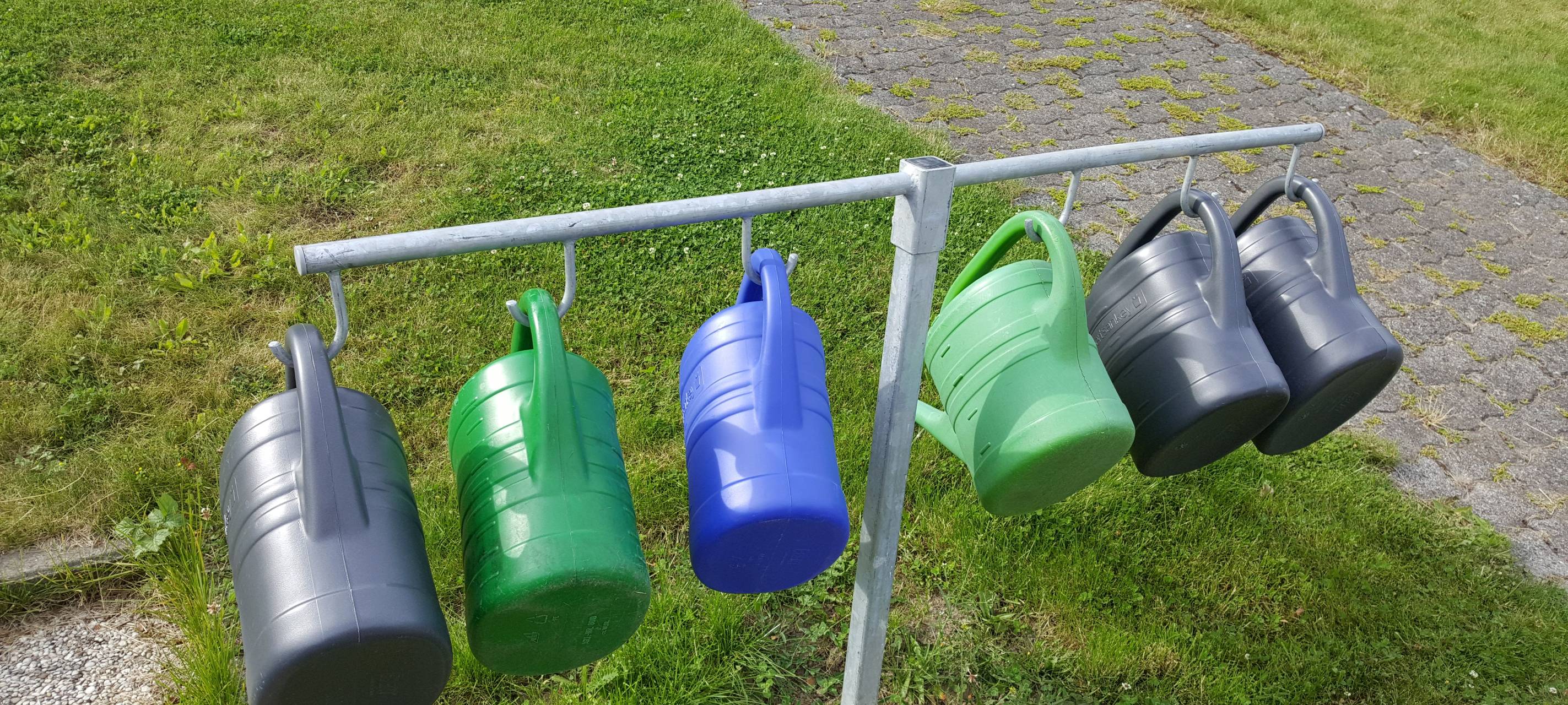Frechen: Wasser auf den Friedhöfen abgestellt