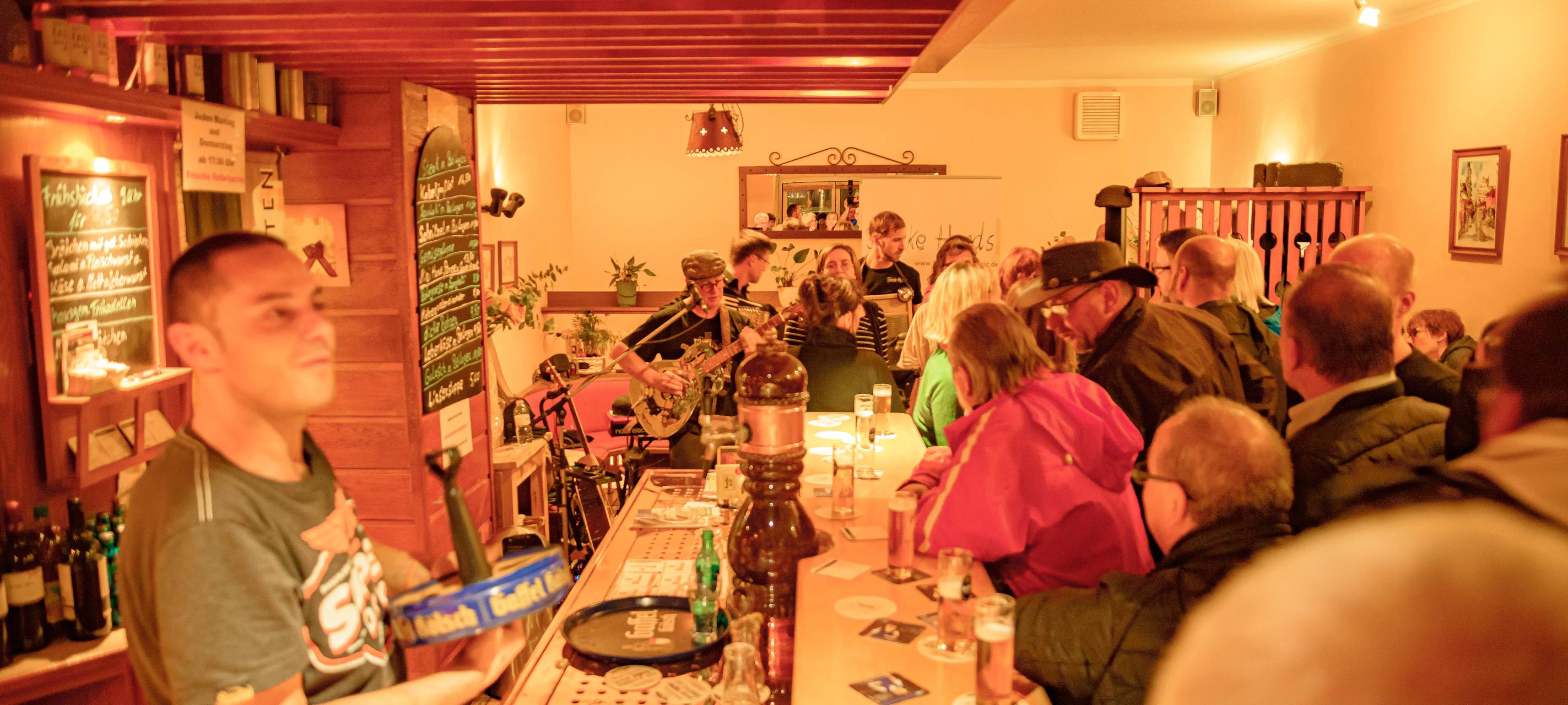 1. Brühler Kneipenfestival