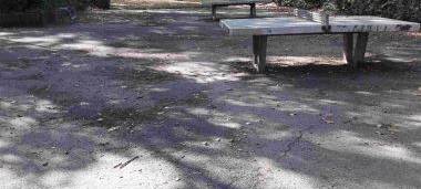 Aufräumen auf dem Spielplatz Kantstraße in Liblar