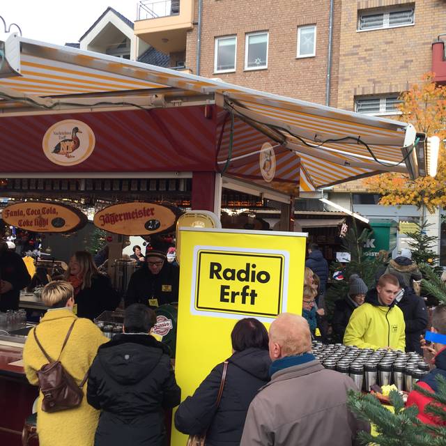 Aktion Lichtblicke auf dem Barbaramarkt - Radio Erft