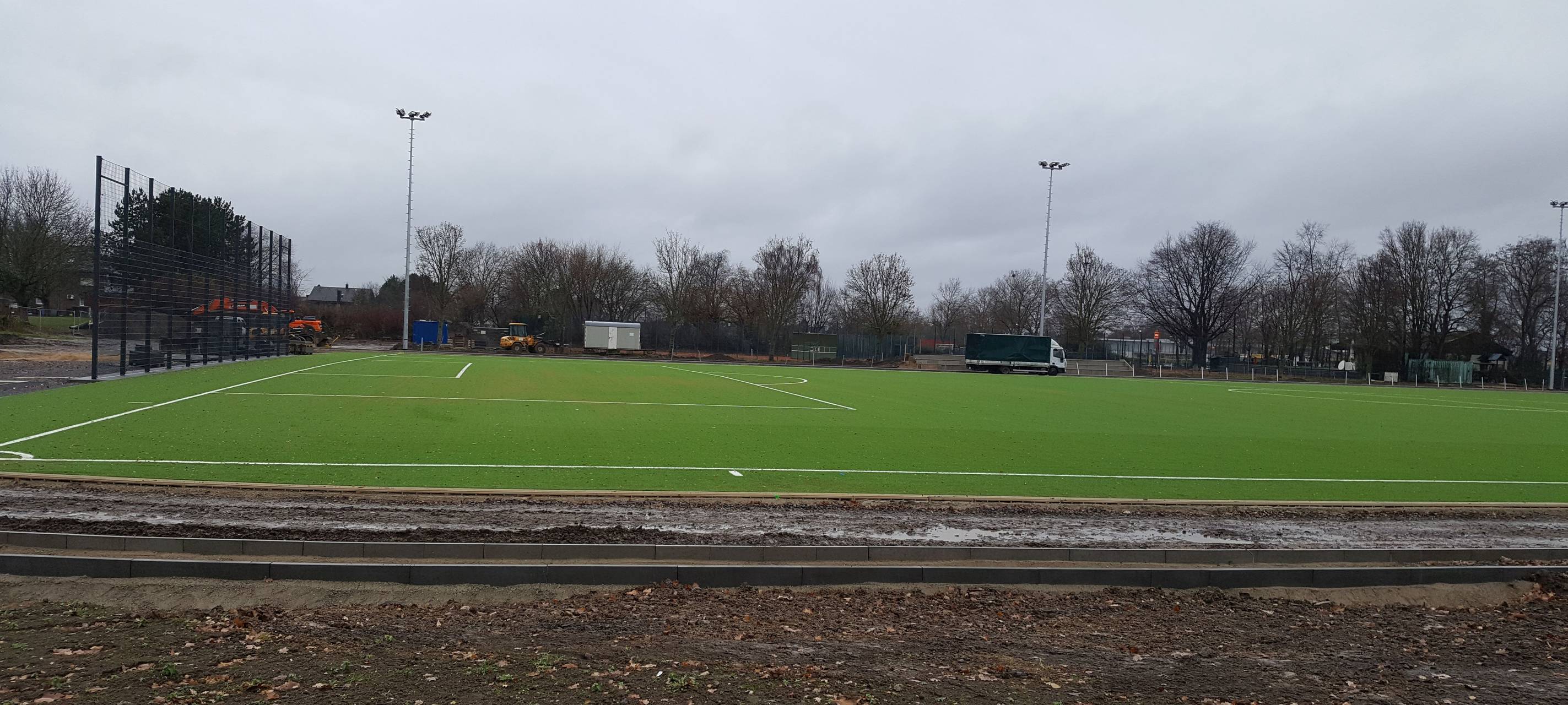 Stadion in Elsdorf fast fertig