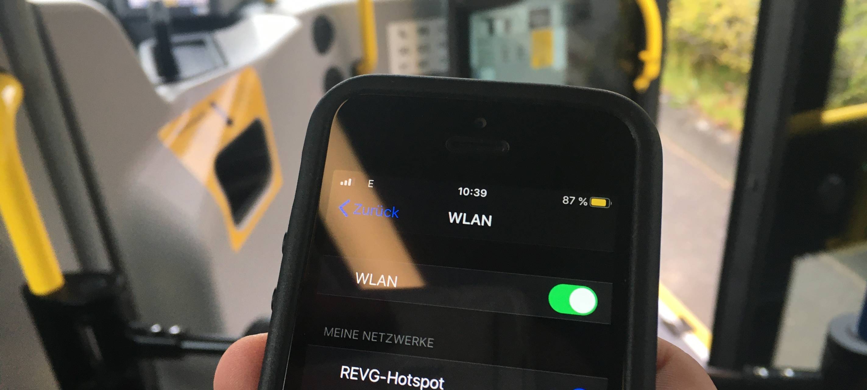 Kostenloses WLAN in drei Bussen der REVG