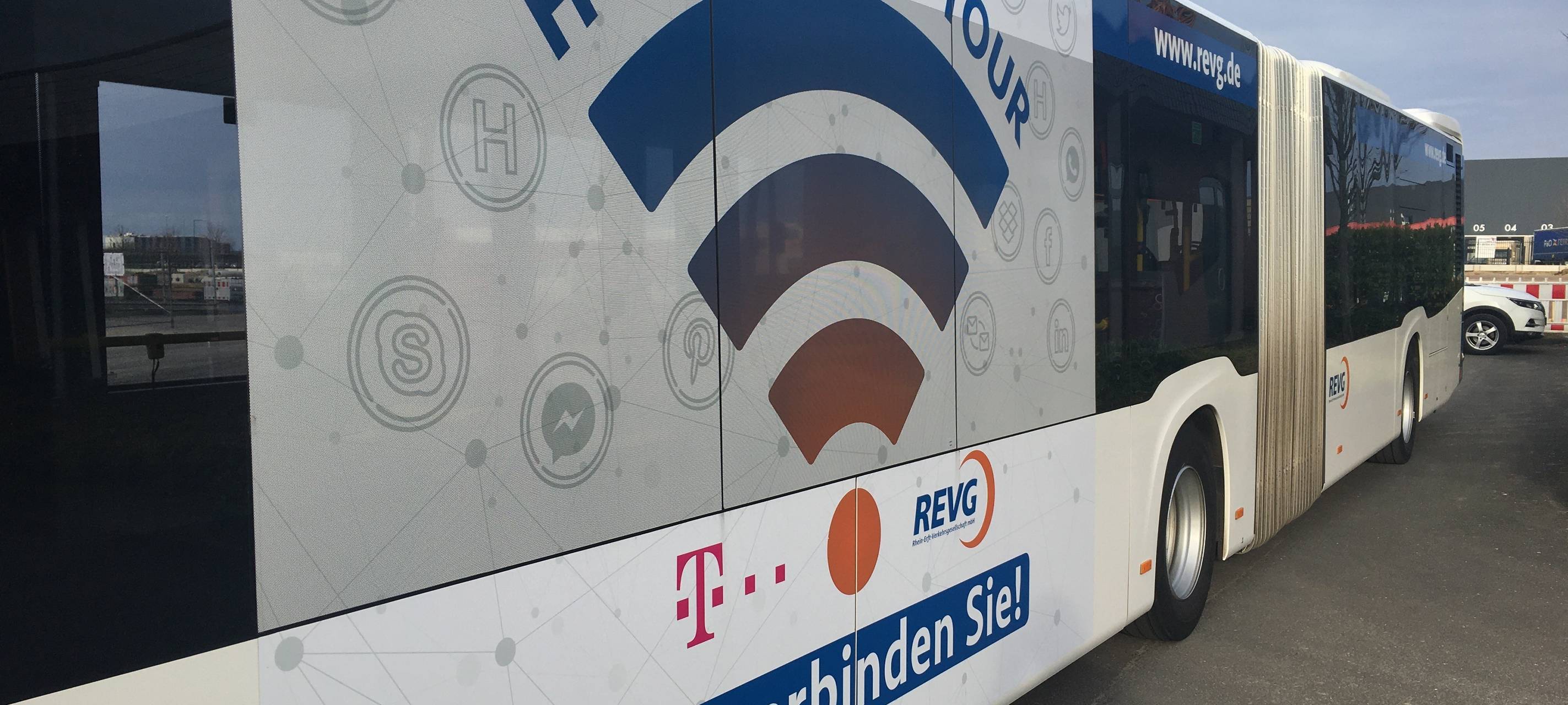 Kostenloses WLAN in drei Bussen der REVG