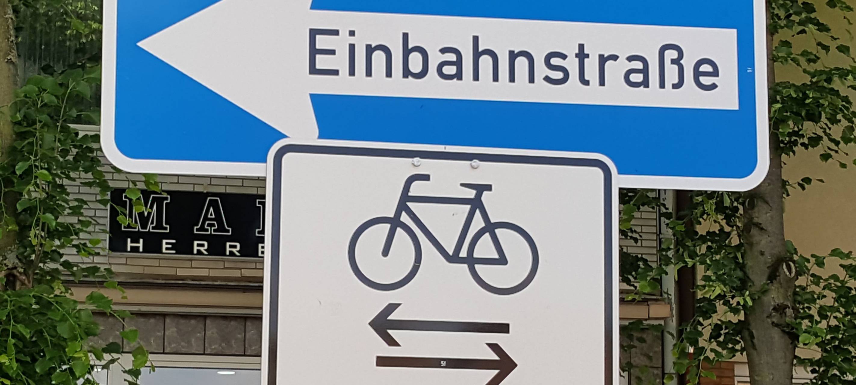 Bedburg: Neue Einbahnstraße am Schulzentrum