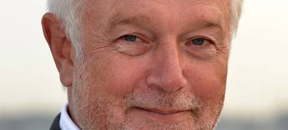 Kubicki stellt sein Buch in Erftstadt vor