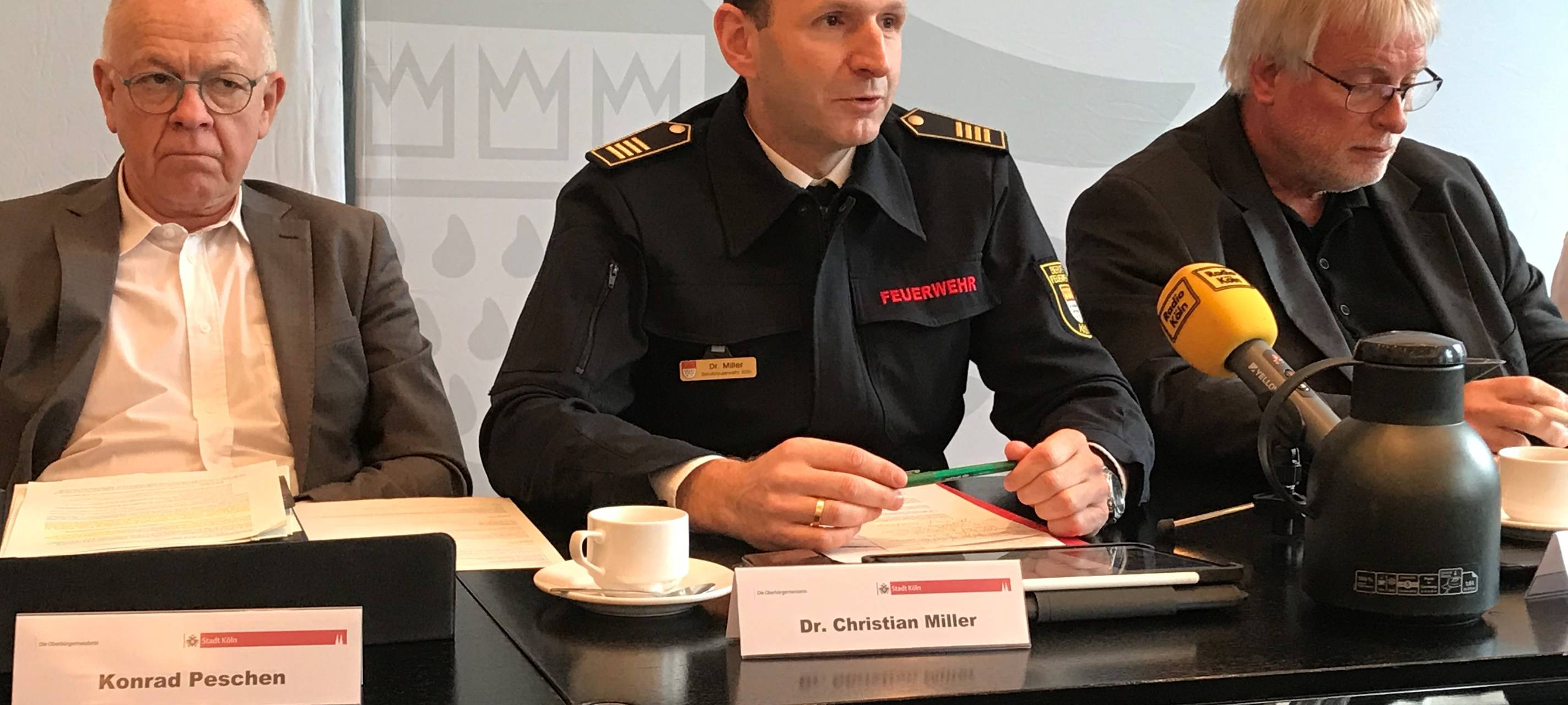 Kölner Feuerwehr fordert mehr Respekt an Karneval