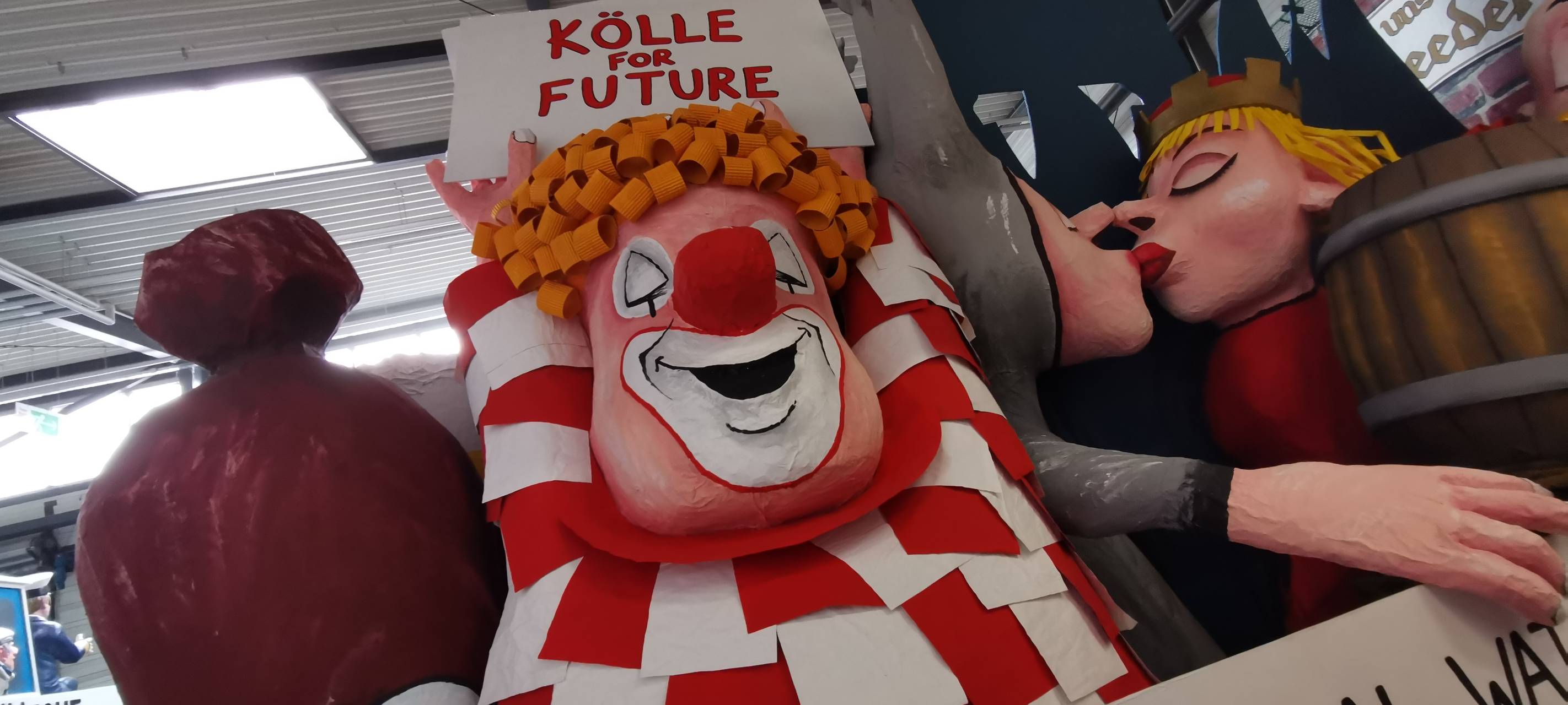 Kölner Festkomitee enthüllt Mottowagen