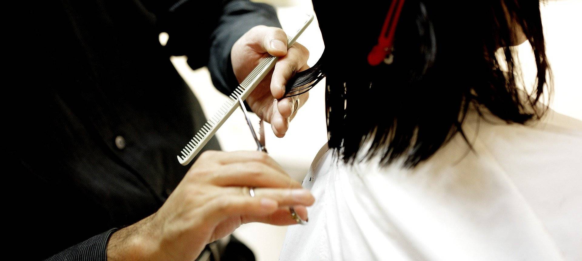 Rhein-Erft: Friseure mit Extraschichten