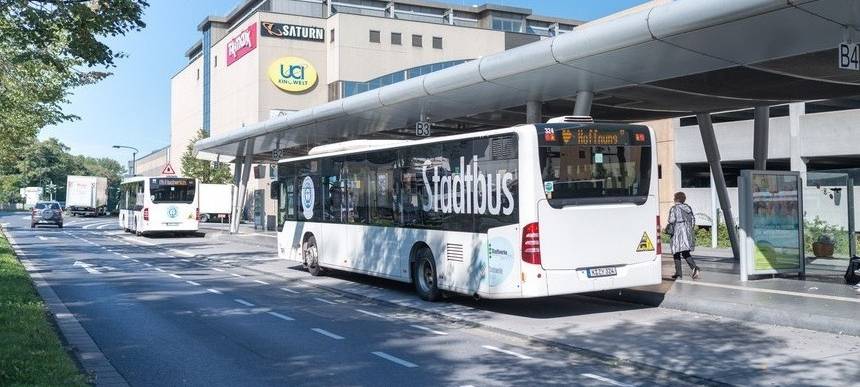 Hürth: Bus kommt wegen Unwetter nicht nach Alt-Hürth