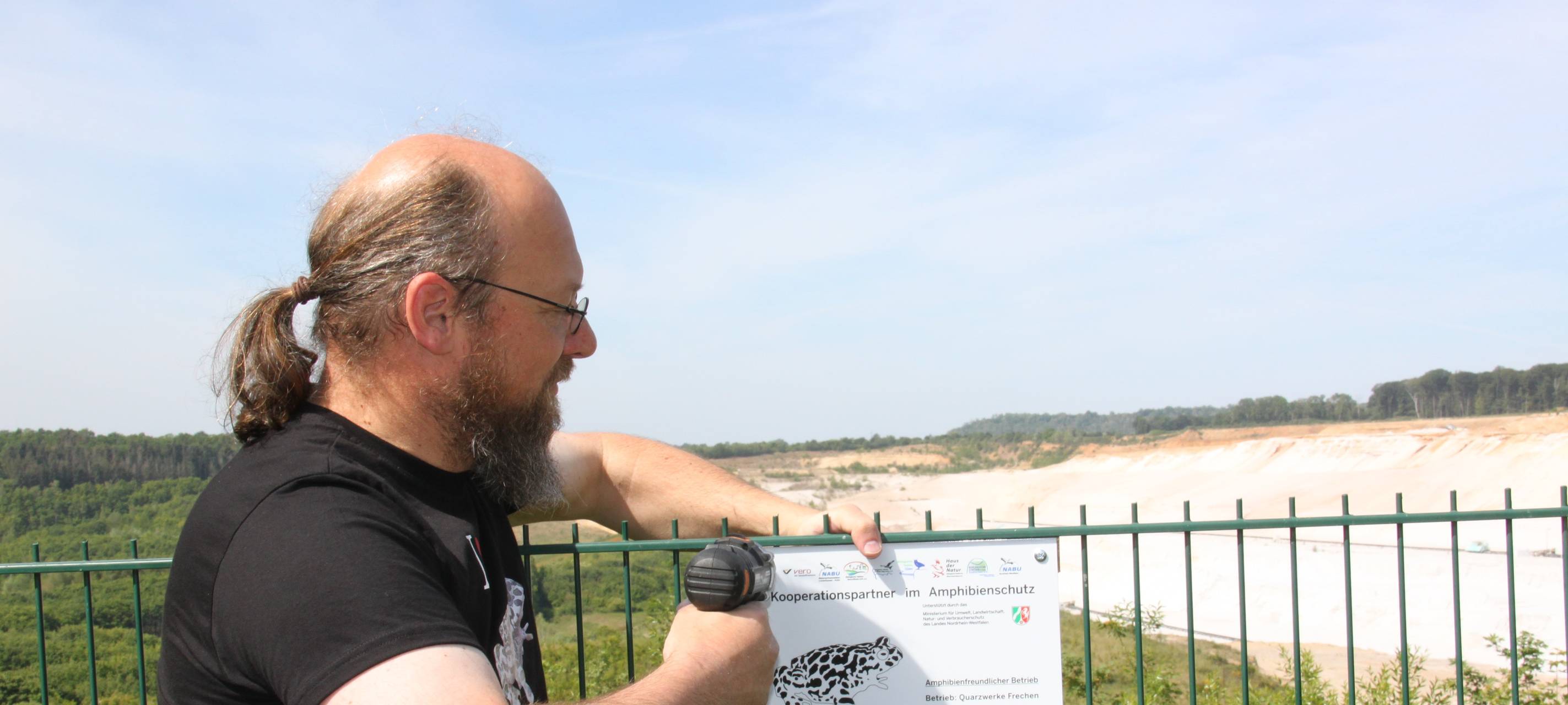 Quarzwerke Frechen sind "Amphibienfreundlicher Betrieb"