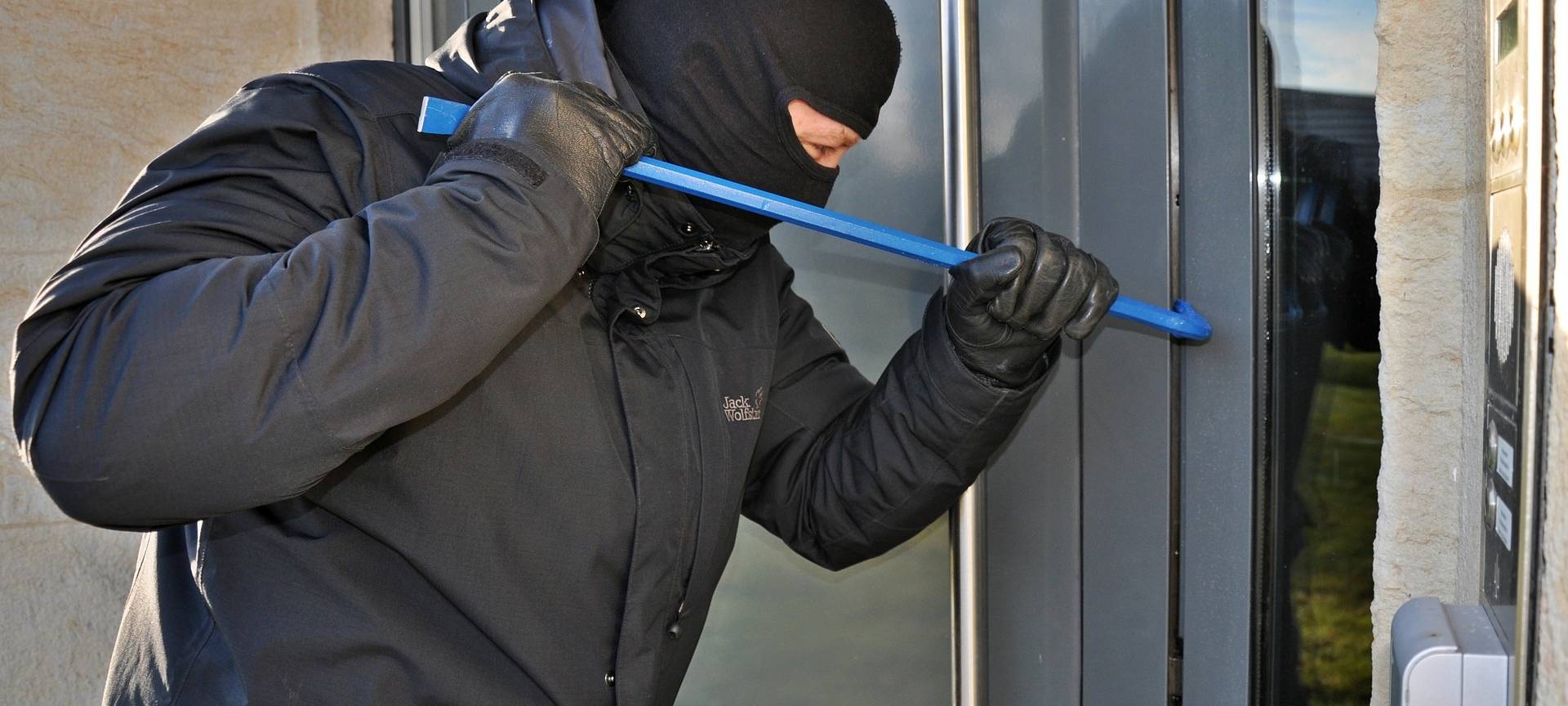 Erftstadt/Kerpen/Bedburg: Zeugensuche nach Einbruchsserie