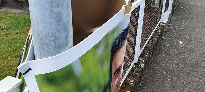 Brühl: Wahlplakate heruntergerissen