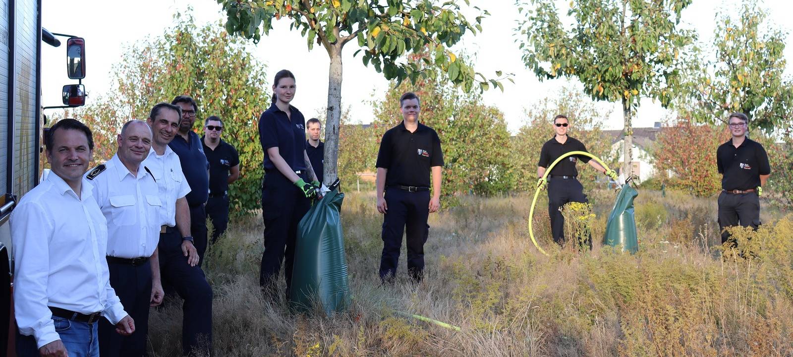 Pulheim: Feuerwehr-Löschzüge wässern Bäume