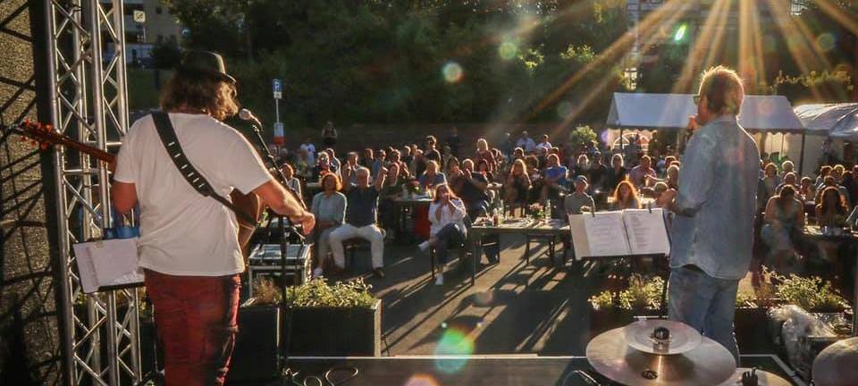 Hürth: Kulturbiergarten am Bürgerhaus startet