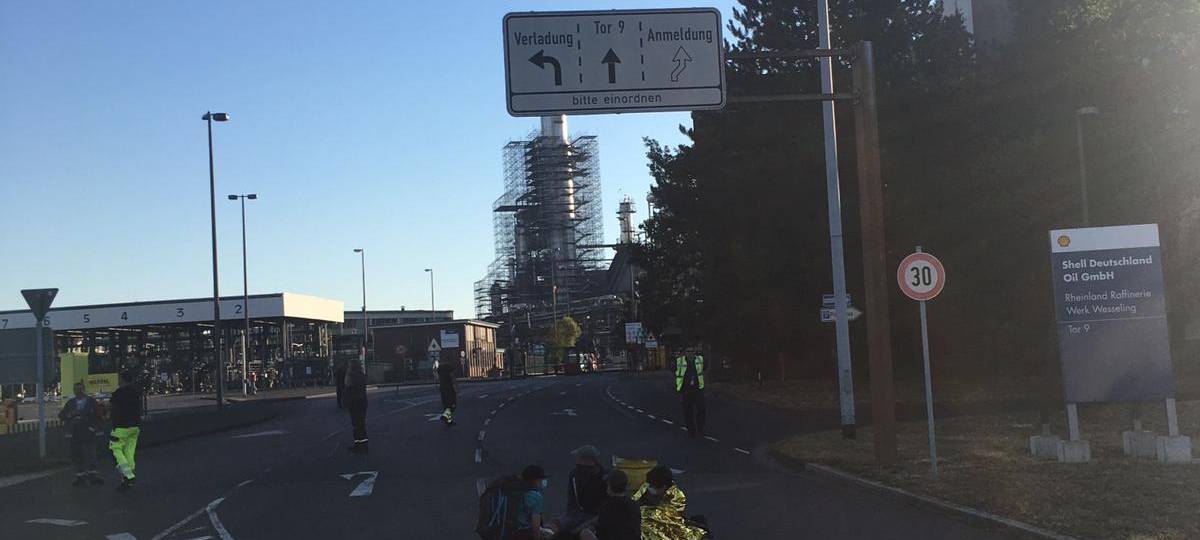 Wesseling/Köln: Polizei geht gegen Shell-Aktivisten vor