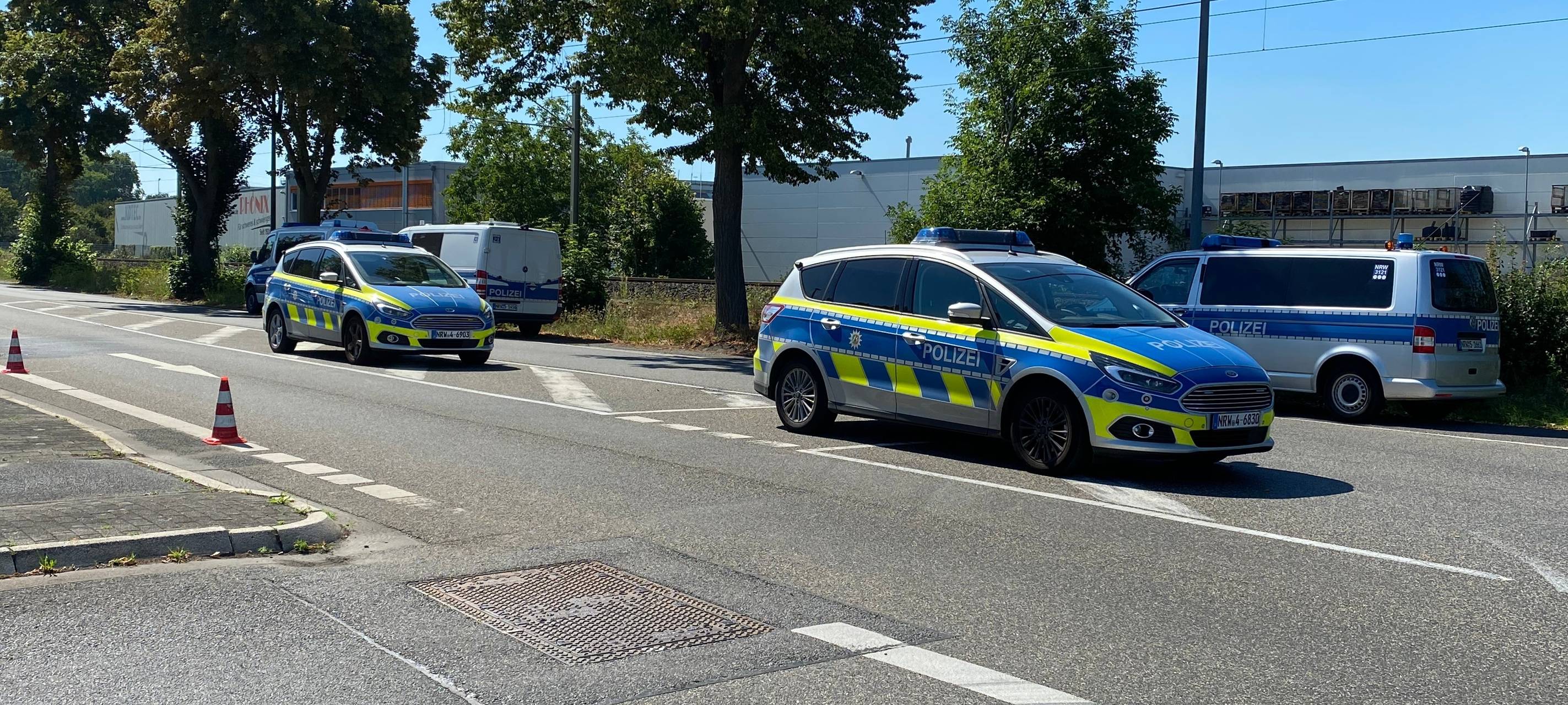 Wesseling/Köln: Polizei geht gegen Shell-Aktivisten vor