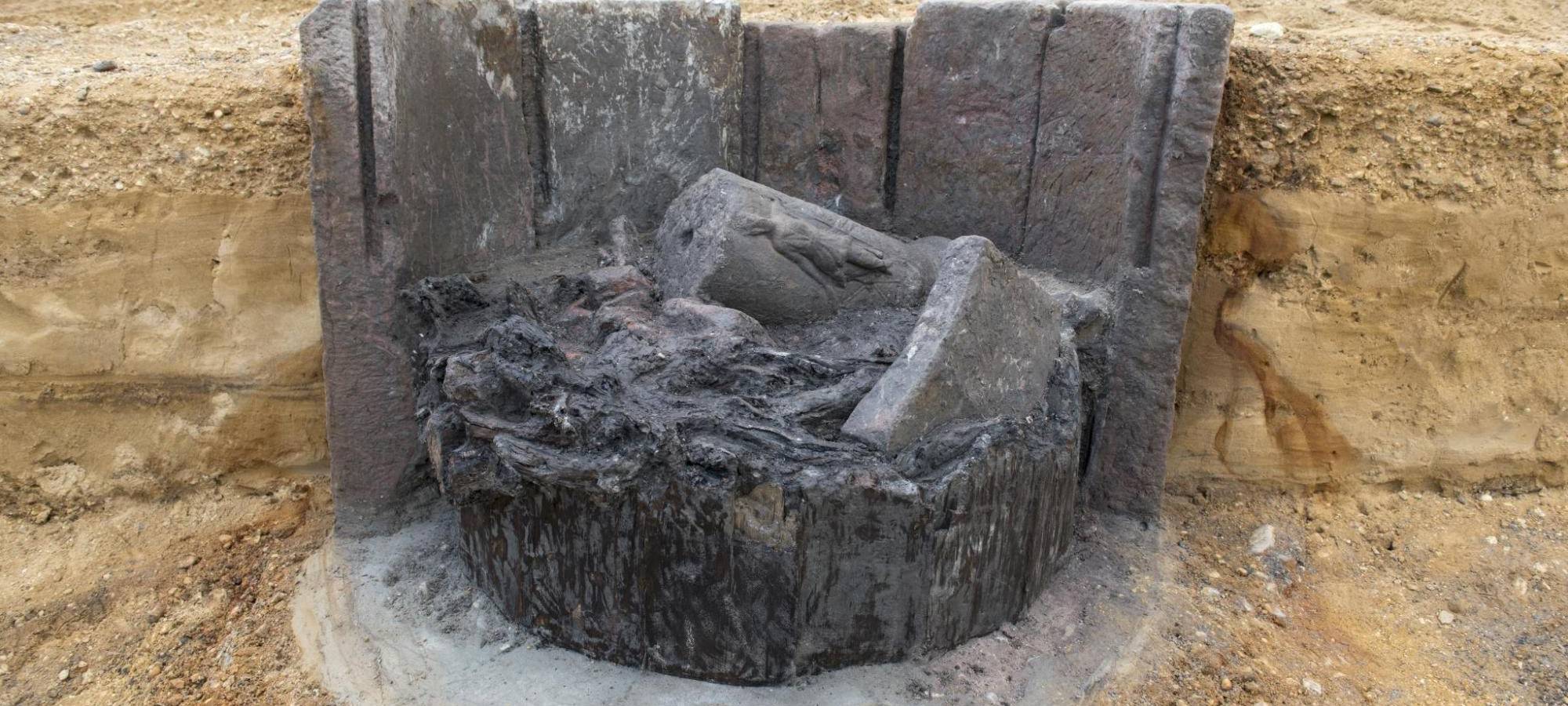 Kerpen: Römischer Brunnen aus dem 2. Jahrhundert entdeckt