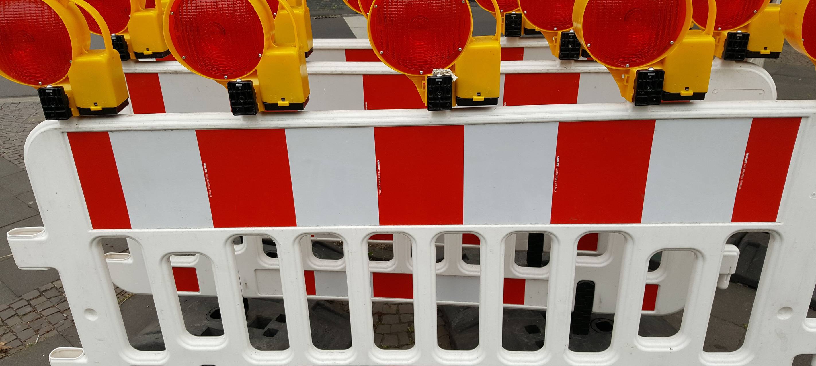 Köln: Bauarbeiten auf der A1 - Autobahn teilweise gesperrt