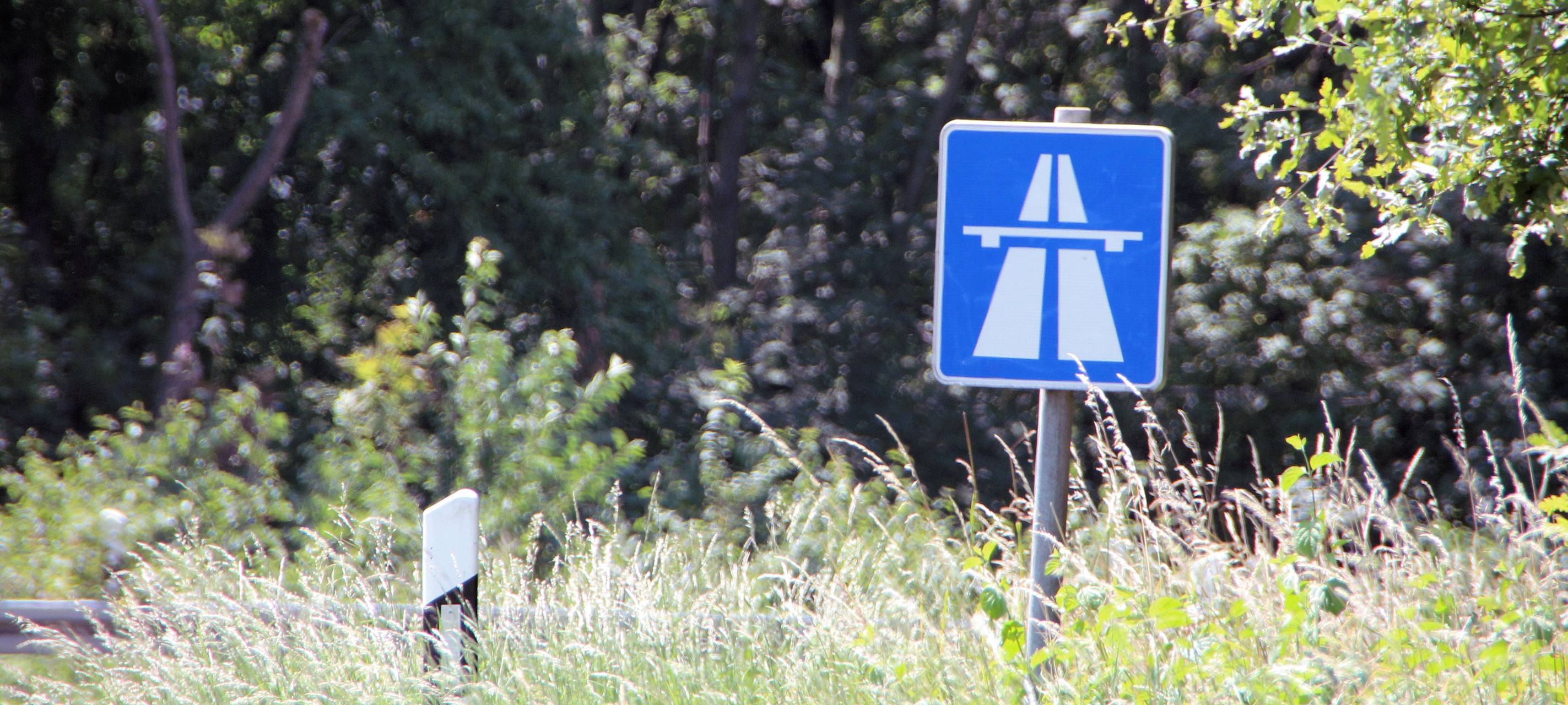 Engpässe auf der A1 bei Hürth und Sperrungen bei Niehl