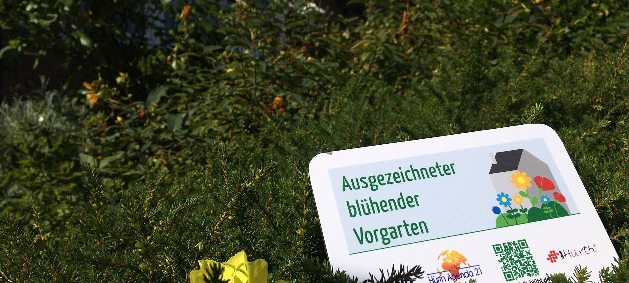 Hürth: BUND und Stadt verteilen Plaketten für Vorgärten