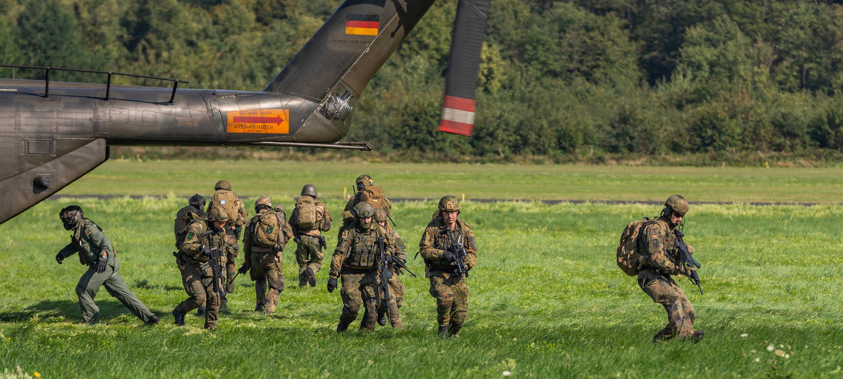 Kerpen: Tornados und Eurofighter proben den Ernstfall
